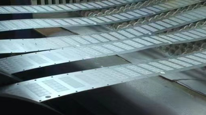 卷對卷連續(xù)蝕刻加工流程及應用領(lǐng)域